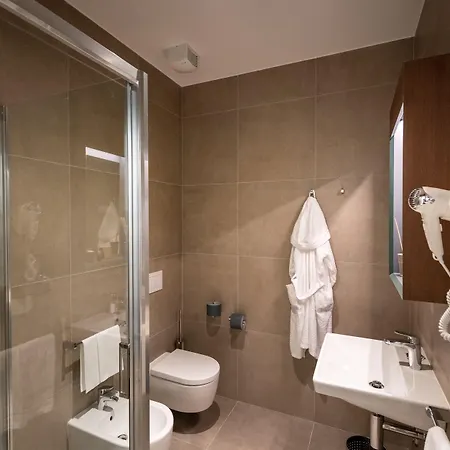 Otel Canton Dell'orto 2*