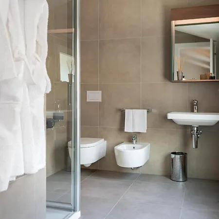 Canton Dell'orto 2* Падуя